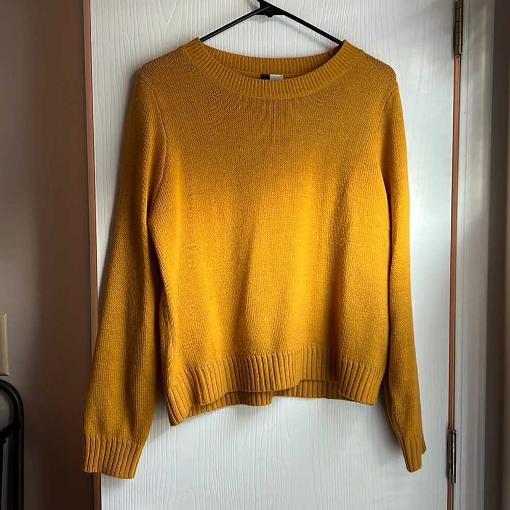 Mustard yellow sweater